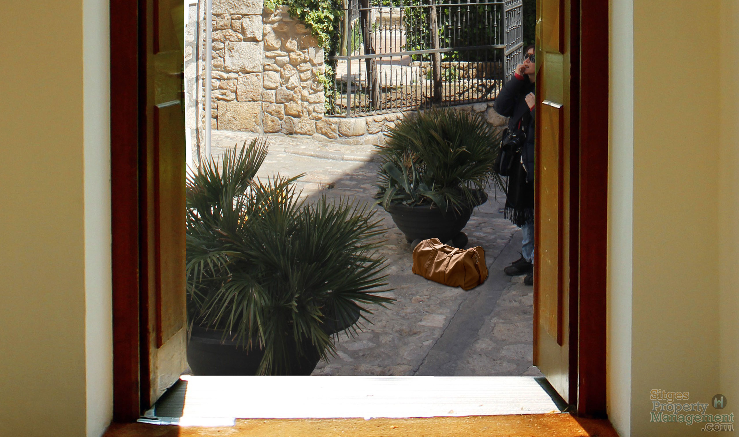 Check In & Out Service - Sitges
